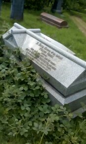 William Frame gravesite, Cathays Cemetery.jpg