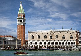 Palacio Ducal de Venecia (Gótico veneciano).