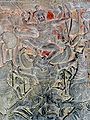 Барельєф 12-го століття в Ангкор-Ваті (Камбоджа), який зображає Вішну в бою верхи на Ґаруді