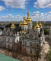 キエフ・ペチェールシク大修道院（キエフ洞窟大修道院）はウクライナ・バロックの建築様式。三位一体大門教会をともなう。