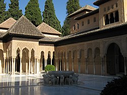 Az Alhambra, az oroszlánok udvara, Granada