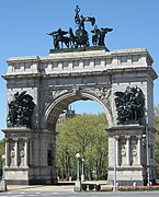Soldiers' and Sailors' Arch v New Yorku, zgrajen v spomin na zmago ZDA nad konfederacijsko vojsko