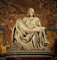 مجسمه از میکل‌آنژ که عیسای مصلوب را در آغوش مریم نشان می‌دهد