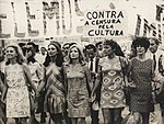 Artistas protestam contra a Ditadura Militar - Tônia Carreiro, Eva Wilma, Odete Lara, Norma Bengell e Cacilda Becker - Restoration.jpg