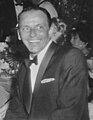 Frank Sinatra, cântăreț, actor, producător și crooner american, laureat al Premiului Oscar