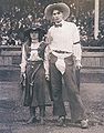 Со своей первой женой, Китти Канутт, фото 1916—1919 г.