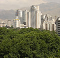 Поглед кон техеранските облакодери
