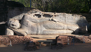 Fekvő Buddha-szobor Srí Lankán, 12. század