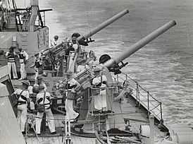 4-дюймовые орудия австралийского крейсера «Сидней»