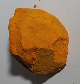 Indian yellow pigment