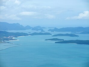 Острови Лангкаві з пляжу Пантай-Сенанг