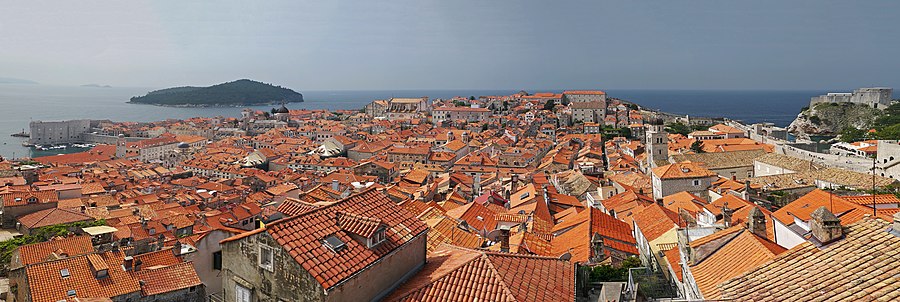 Panoramski pogled na stari dio grada
