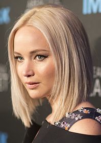 A photograph of Jennifer Lawrence in 2015.