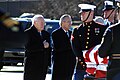 Varapresidentti Dick Cheney ja entinen puolustusministeri Rumsfeld presidentti Fordin hautajaisissa 2007