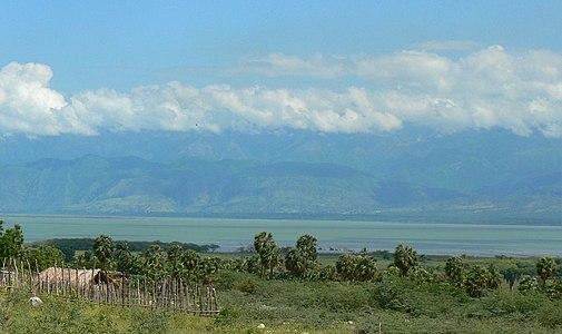 Lago Enriquillo is the lowest point of the Dominican Republic and all ocean islands.