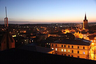 Pogled na centar u sumrak