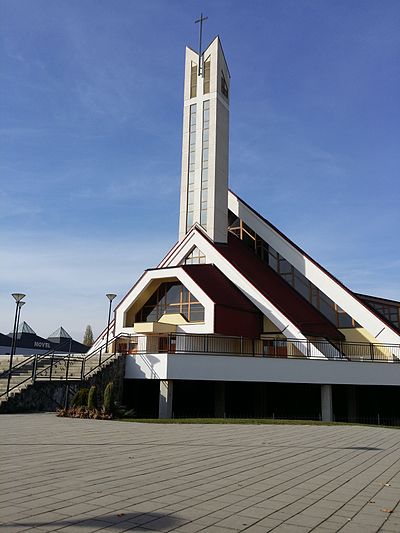 Farský kostol Sedembolestnej Panny Márie na Vlčincoch.
