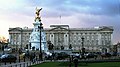 A Buckingham palota, az Egyesült Királyság uralkodójának hivatalos lakhelye