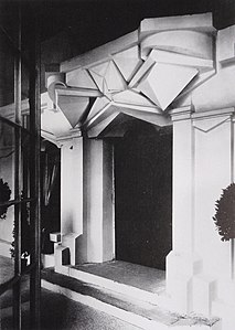 Raymond Duchamp-Villon, 1912, La Maison Cubiste (Casa Cubistă) la Salon d'Automne, 1912, detaliu al intrării