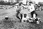 Матч Бразилія—Польща (6:5) на Чемпіонаті світу 1938 року, у якому обидві команди зробили по хет-трику. З м'ячем автор 3 голів бразилець Леонідас да Сілва; за поляків 4 м'ячі забив Ернест Вілімовський.