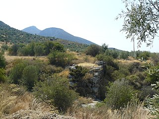 Мост Айос-Иоаннис к югу от Микен, около 1300 г. до н. э.