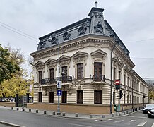 19th century Eclectic Classicist architecture: The Museum of Ages on Victory Avenue (Bucharest, Romania), late 19th century, unknown architect