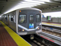 Metro Miami Metrorail łączy centrum miasta z odległymi przedmieściami