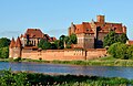 24. A Malbork kastély panorámája A kép a 2010-es Wikimania konferencia idején készült (Gdańsk, Lengyelország) (javítás)/(csere)