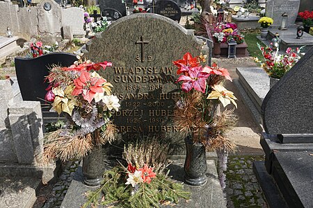Grób Aleksandry i Jędrzeja Hubertów na cmentarzu Jeżyckim