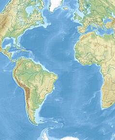 Mapa konturowa Oceanu Atlantyckiego, na dole znajduje się punkt z opisem „miejsce bitwy”