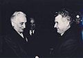 1972年，伊巴露丽与罗马尼亚共产党总书记尼古拉·齐奥塞斯库在布加勒斯特会面