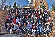 Photo of all WikiConference participants in an outdoor amphitheater
