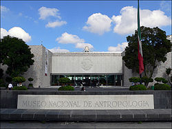 Fachada do Museo Nacional de Antropoloxía da Cidade de México