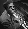 1. Thelonious Monk amerikai dzsesszzenész 1947 szeptemberében a New York-i Minton's Playhouse-ban. Fényképezte: William P. Gottlieb (javítás)/(csere)