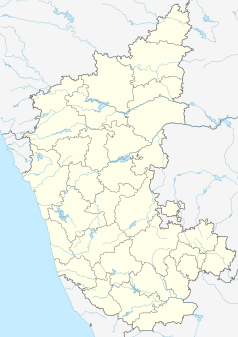 Mapa konturowa Karnataki, po lewej nieco u góry znajduje się punkt z opisem „Belagavi”