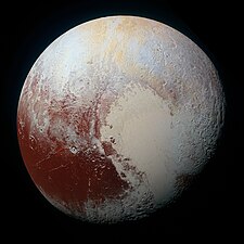 2015 – Trpasličí planeta Pluto, snímek pořízen americkou sondou New Horizons