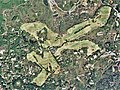 空中写真。2009年5月20日撮影の2枚を合成作成。国土交通省 国土地理院 地図・空中写真閲覧サービスの空中写真を基に作成。