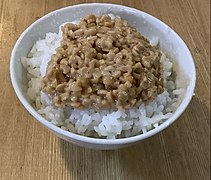 Nattō served on white rice