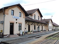 Željeznička postaja u Slatini