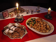 Божићна вечера (traditional Christmas dinner; Folklore of Serbia).jpg