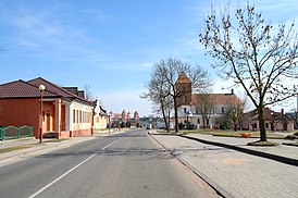Мікалаеўскі касцёл з боку вуліцы Чырвонаармейскай