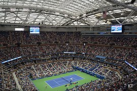 Der weltgrößte Center Court, das Arthur Ashe Stadium mit 23.771 Plätzen