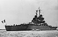 A Jean Bart francia csatahajó a Szuezi-csatornánál, 1956-ban.