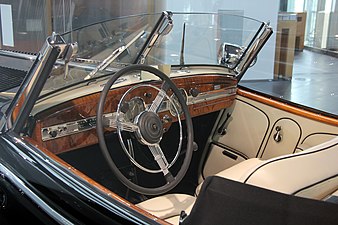 Cockpit des Roadsters