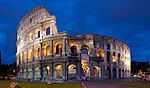 Panorámica del Coliseo de Roma al atardecer