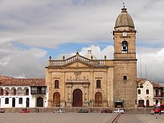 Fachada de la Catedral de Tunja (Colombia), de Bartolomé Carrión, 1598.