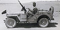 Jeep pustynnej jednostki LRDG, uzbrojony w km 7,7 mm Vickers K