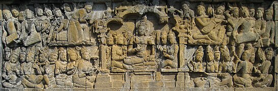 Gautama Bódhiszattvaként a Tusita mennyországban születése előtt (Borobudur)
