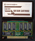 Η πλακέτα VIC-1111 με 16 kB RAM μνήμη.