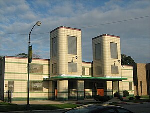 Streamline Moderne church, First Church of Deliverance, Chicago, Illinois (1939), by Walter T. Bailey. Towers added 1948.